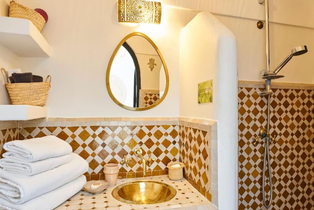 Riad Miloud En Exclusivite 10 P Au Coeur De La Medina Маракеш Екстериор снимка